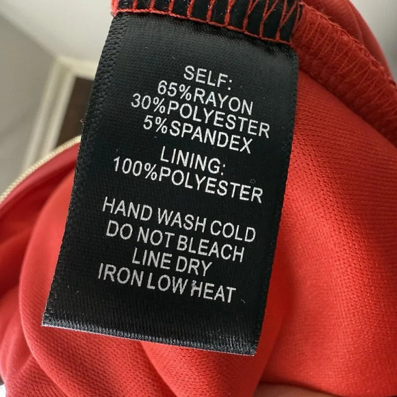 Lulus Sheath Red Pencil Dress Sz XL Full Zip Back V-neck Knee Length Midi - Picture 7 of 7